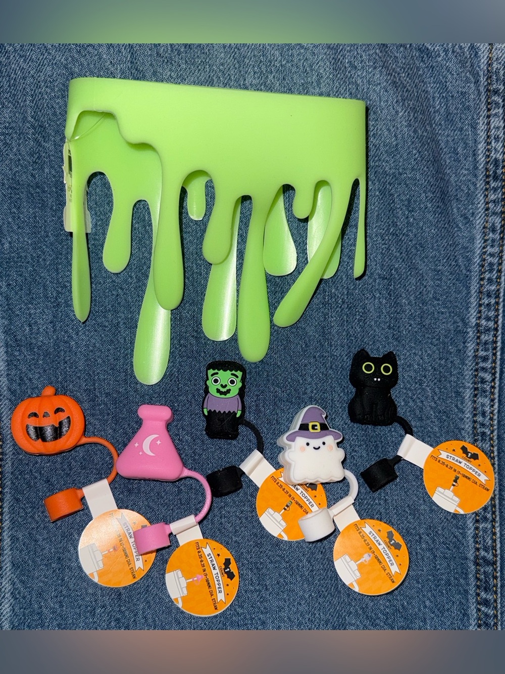 Target Bullseye Halloween Glow-in-the-Dark Slime Cup Sleeve & 5 straw toppers